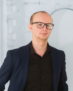 Иван Хлопов